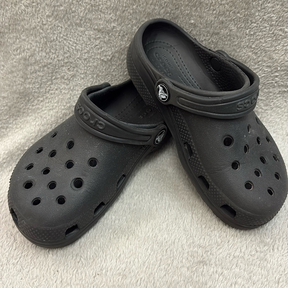 🐊CROCS🐊